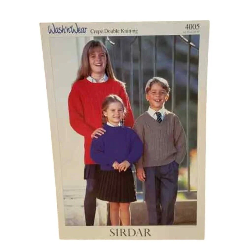 New Sirdar 4005 Wash 'n' Wear Crepe Double Knitting Child Sweater Pattern